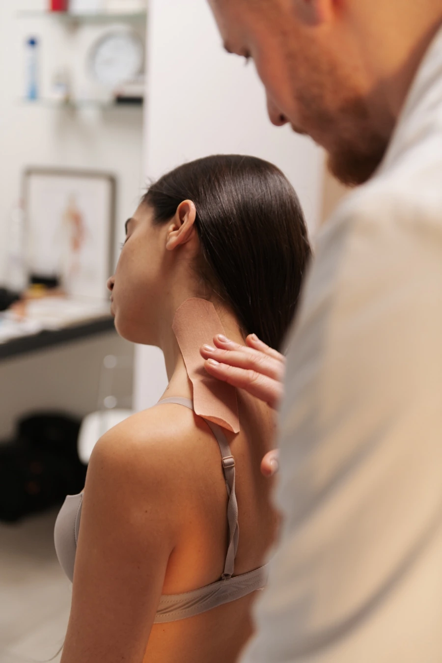 Strategia e applicazione di kinesio taping
